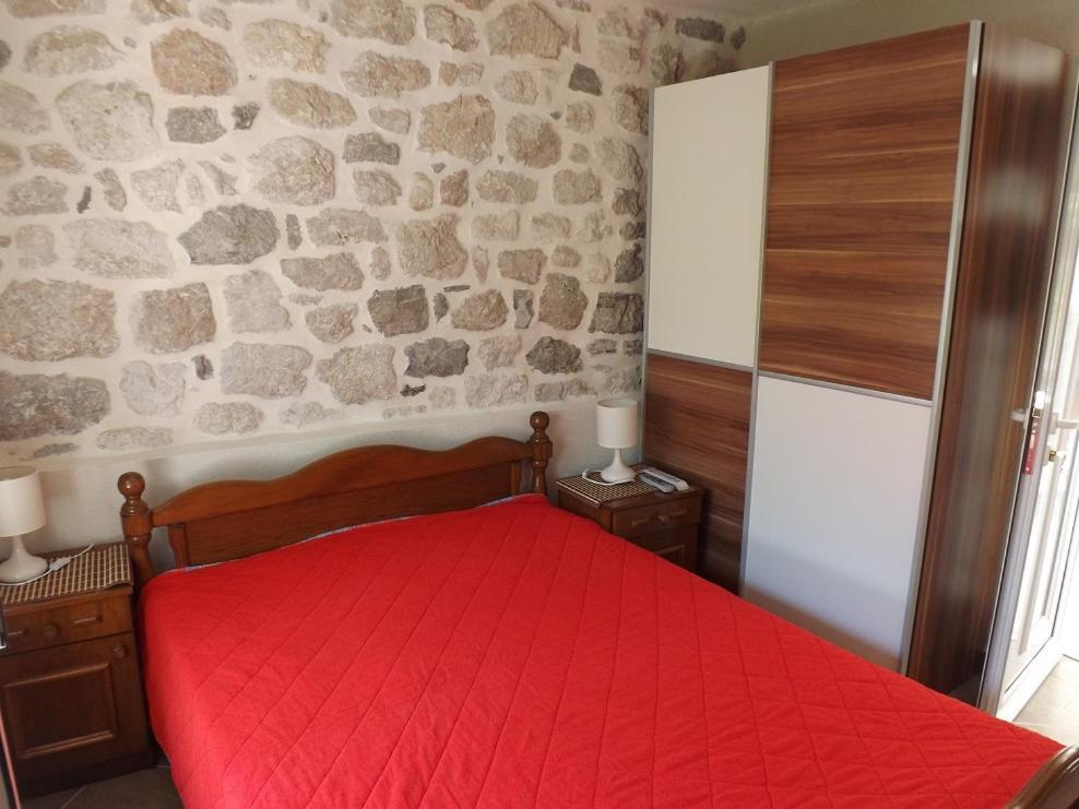 Gudelj Apartments Perast Luaran gambar