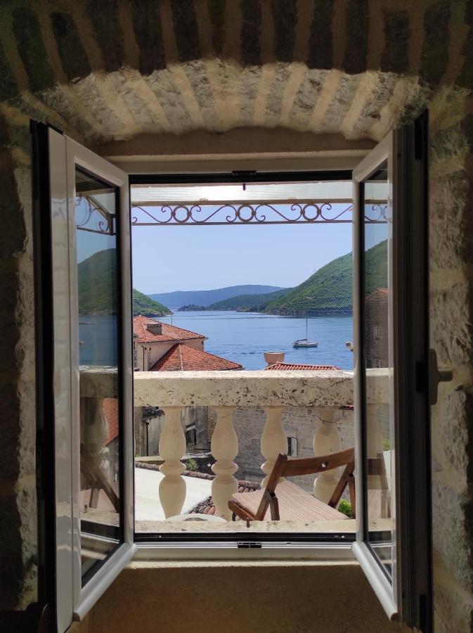 Gudelj Apartments Perast Luaran gambar