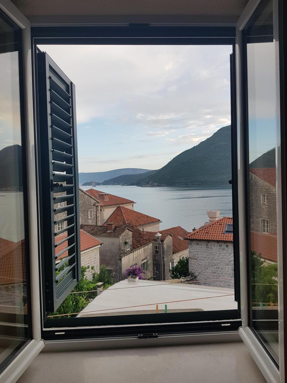 Gudelj Apartments Perast Luaran gambar