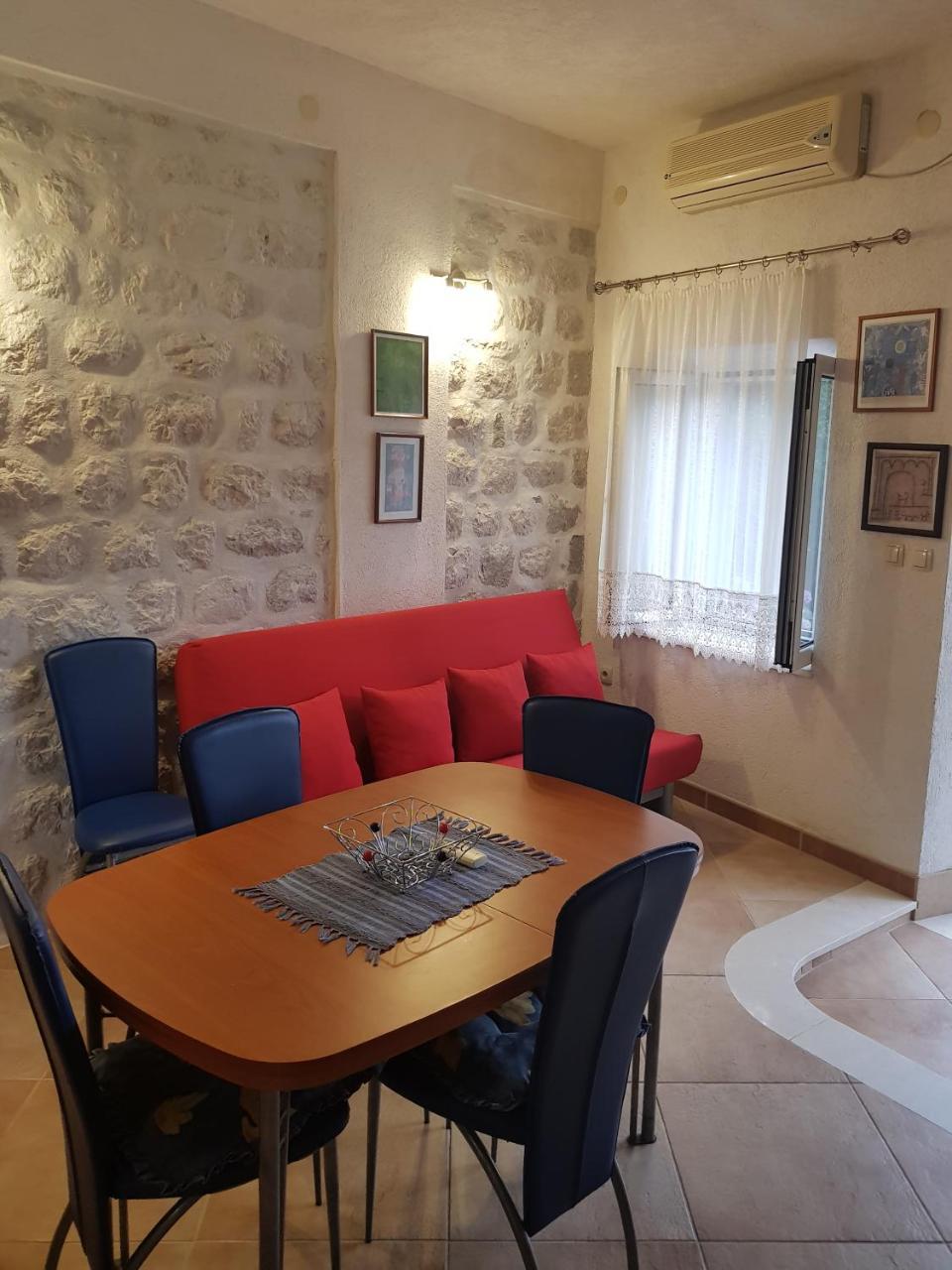 Gudelj Apartments Perast Luaran gambar