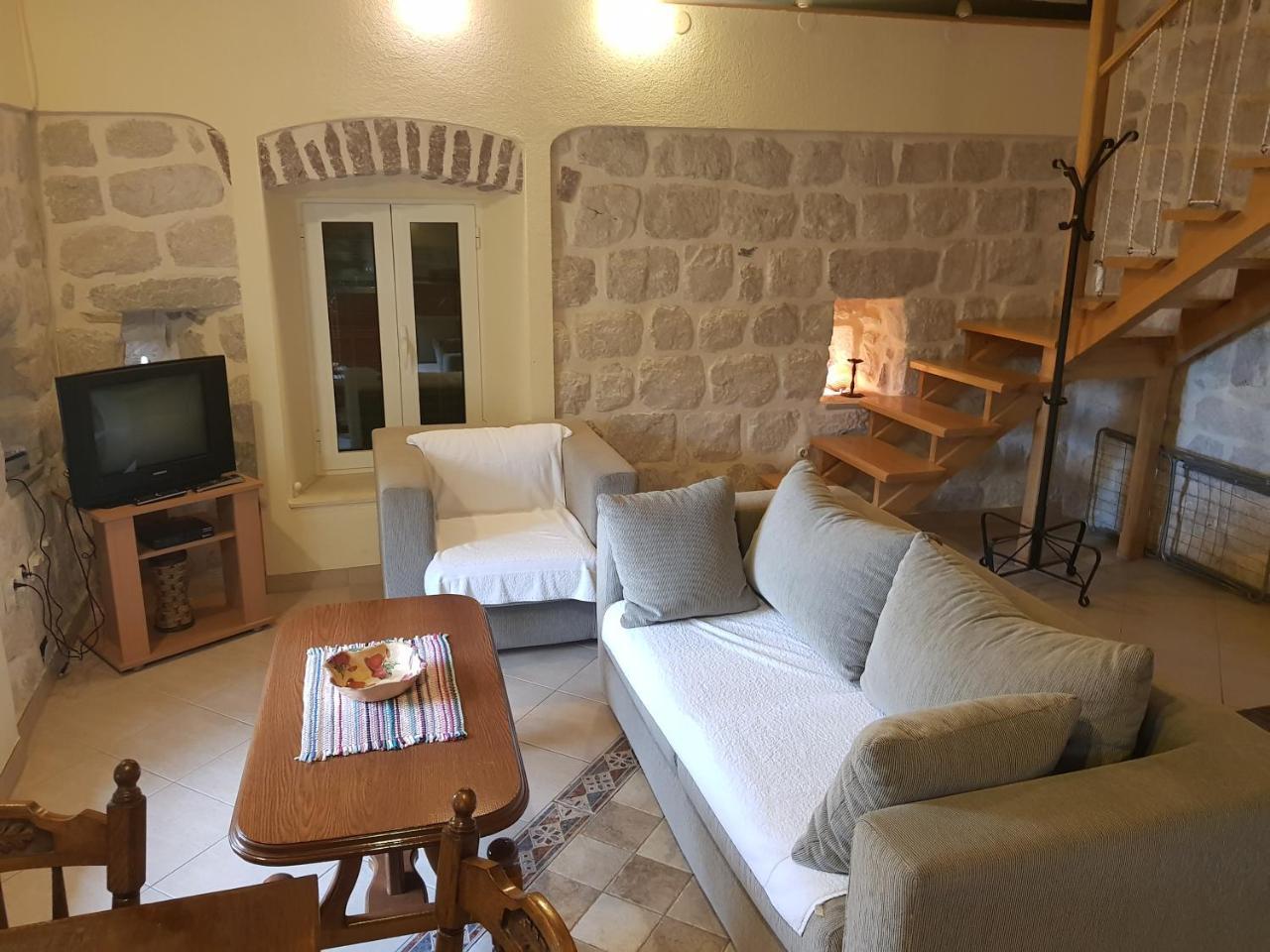 Gudelj Apartments Perast Luaran gambar